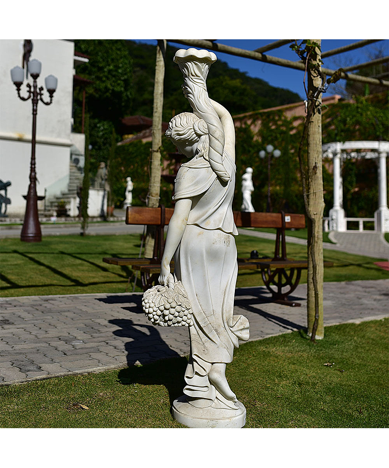 imagem do produto Escultura Lady  158cm - EMP371