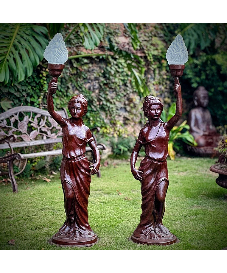 imagem do produto Escultura Lady Luminária em Ferro Fundido 125cm - EF239E