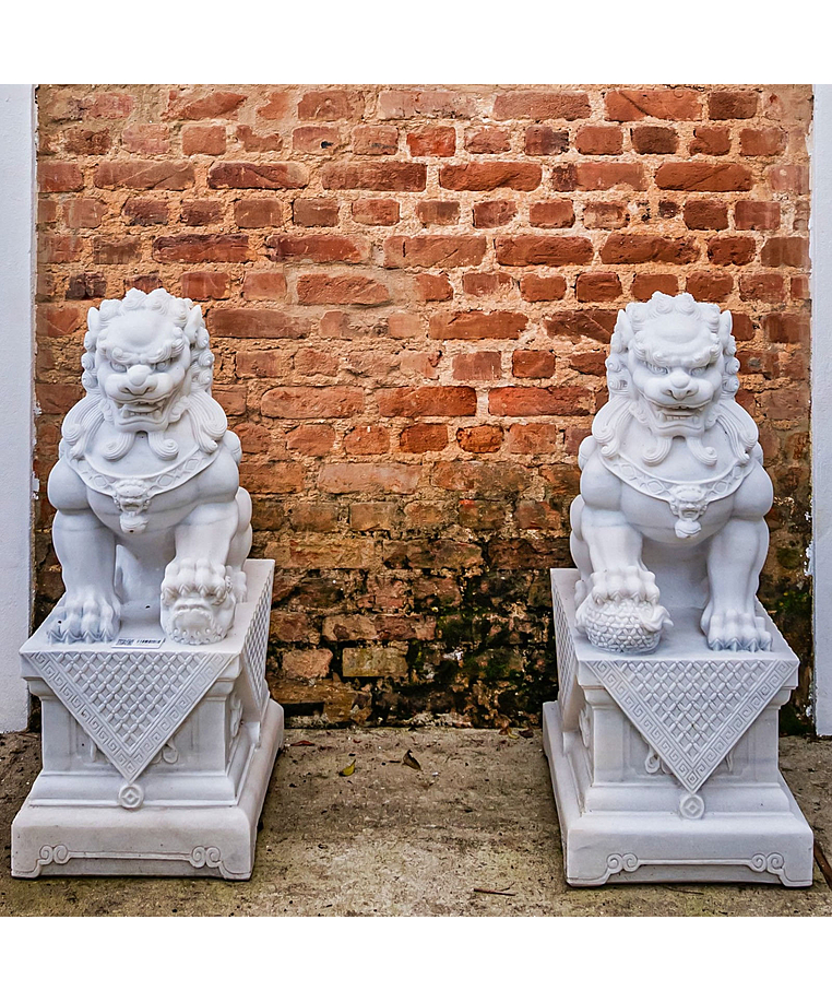 imagem do produto Escultura Leão Chinês em Mármore 100cm EMP493