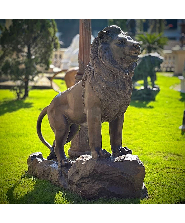 imagem do produto Escultura Le�o Alto da Boa Vista em Bronze 160cm - EBZ695