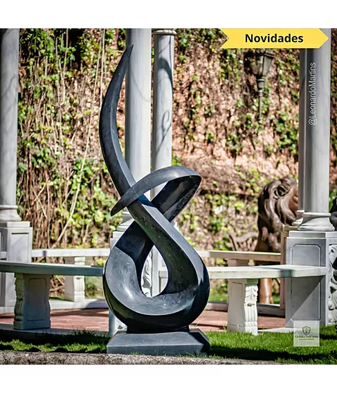 imagem de Escultura Linha Cont�nua em M�rmore Preto 170cm - EMP725