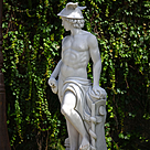 imagem do produto Escultura Mercúrio 175cm EMP445 Velocidade e Elegância Clássica