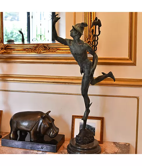 imagem de Escultura Mercúrio em Bronze 87cm EBZ574 Movimento e Elegância
