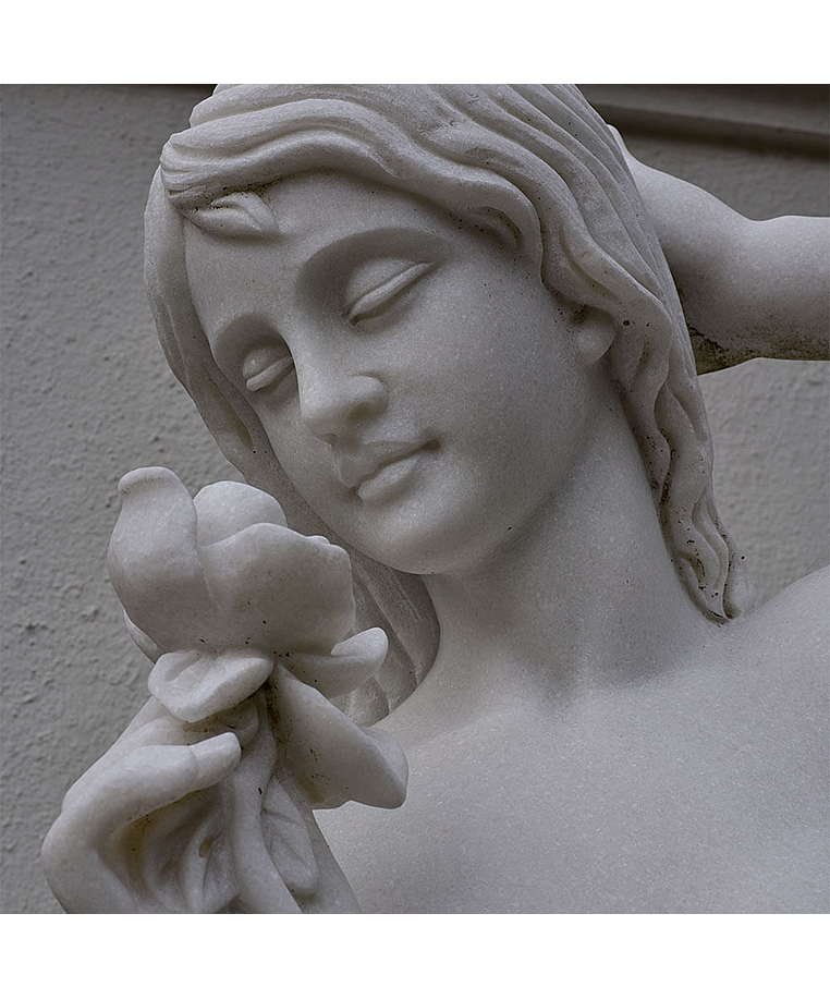 imagem do produto Escultura Mulher com Rosa 160cm - EMP466