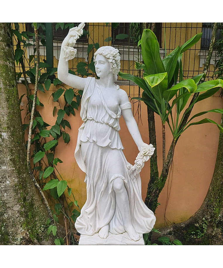 imagem do produto Escultura Mulher com Rosa nas M�os 160cm - EMP458