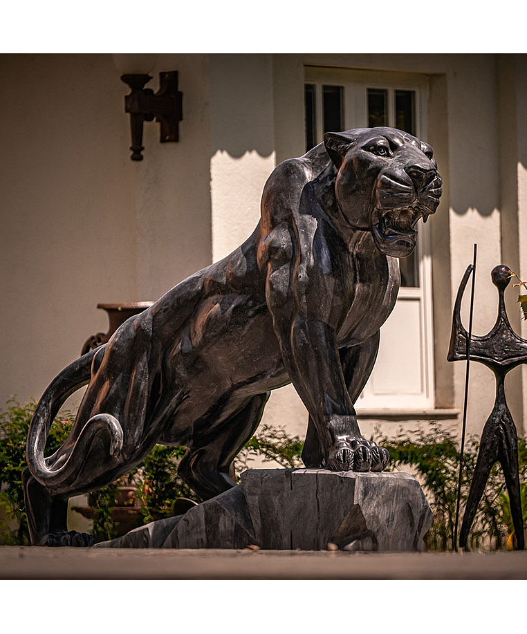 imagem do produto Escultura Pantera Mármore Preto 120cm - EMP548D