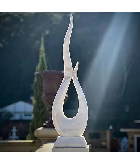 imagem de Escultura Ponta da Eternidade M�rmore Branco 150cm - EMP741