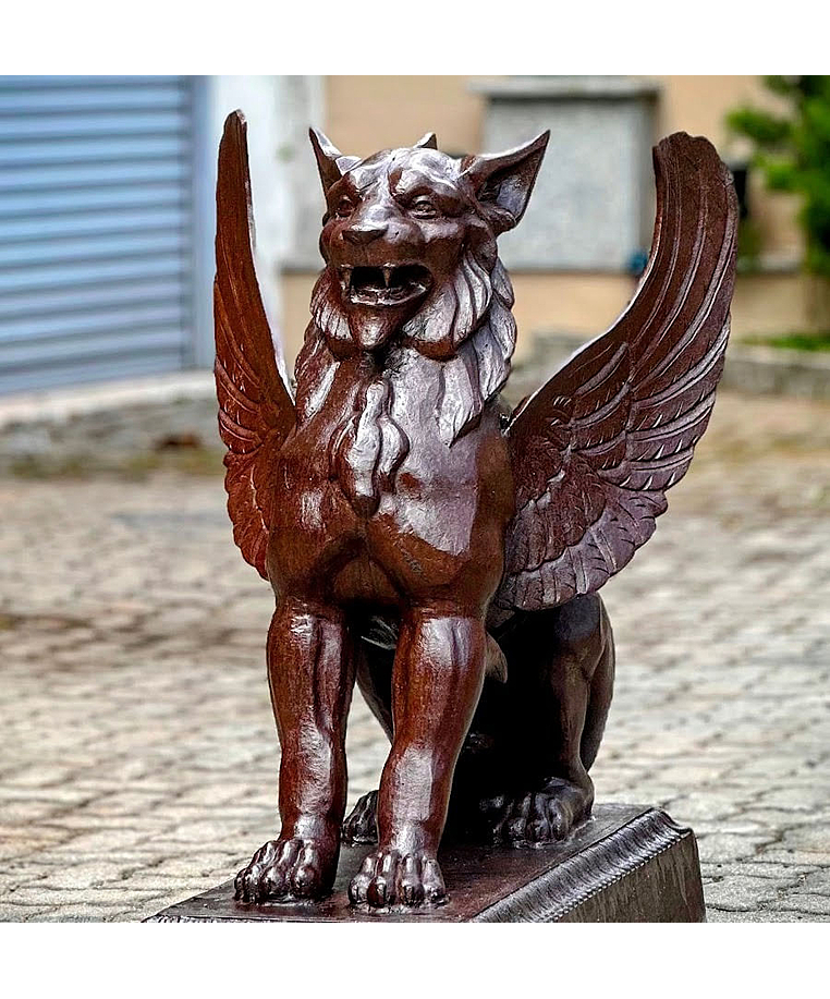 imagem do produto Escultura Quimera em Ferro Fundido 95cm EF410 Misticismo e Imponência