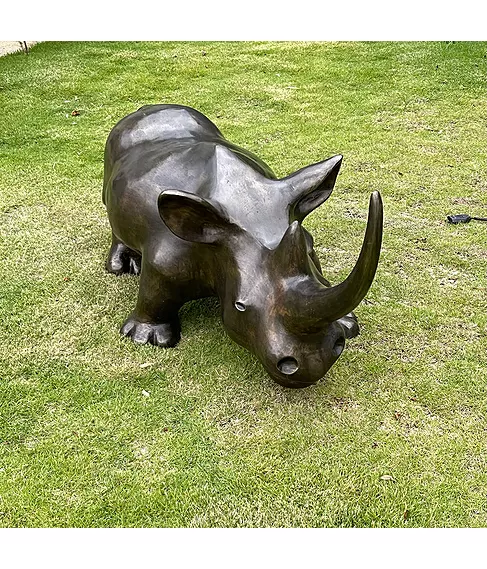 imagem de Escultura Rinoceronte em Bronze 48cm EBZ513 Força e Elegância