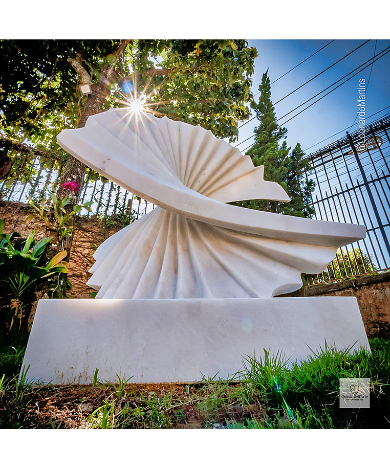 imagem do produto Escultura Ritmo Contínuo Mármore Branco 120cm - EMP737 Formas Modernas
