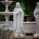 imagem do produto Escultura Santa Terezinha M�rmore Branco 160cm - IMP355