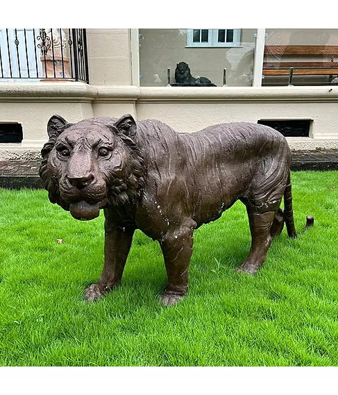 imagem de Escultura Tigre em Bronze 190cm - VRBZ349 Imponência e Realismo