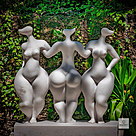 imagem do produto Escultura Trindade Serena Mármore Branco 100cm - EMP746 Design Moderno para Jardins