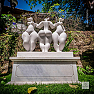 imagem do produto Escultura Trindade Serena Mármore Branco 100cm - EMP746 Design Moderno para Jardins
