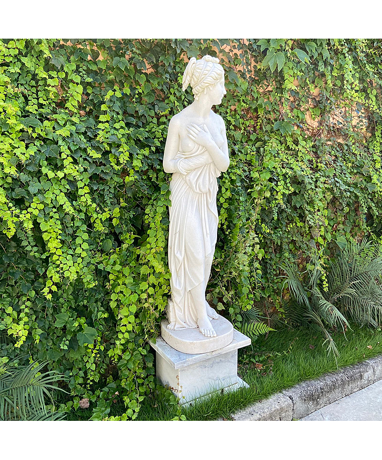imagem do produto Escultura Vênus Italica em Mármore 154cm - EMP487 Presença Marcante no Paisagismo