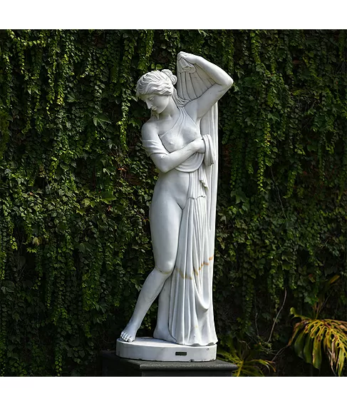 imagem de Escultura V�nus Calipgia 180cm - EMP444