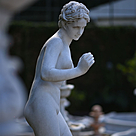 imagem do produto Escultura V�nus com Ma�a 160cm - EMP479