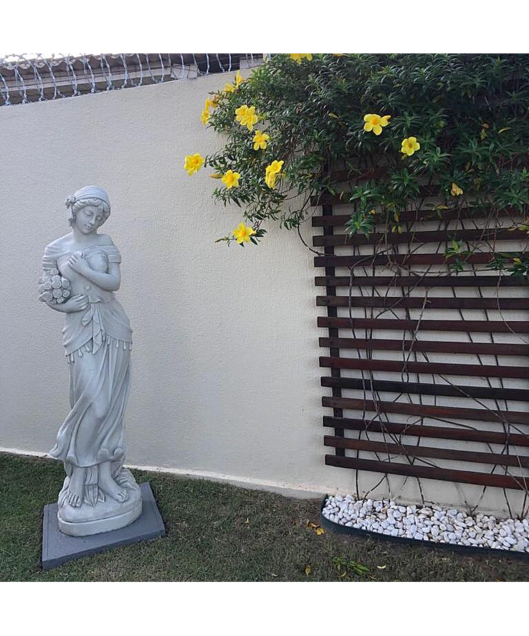 imagem do produto Est�tua 4 Esta��es Inverno 160cm - EML416