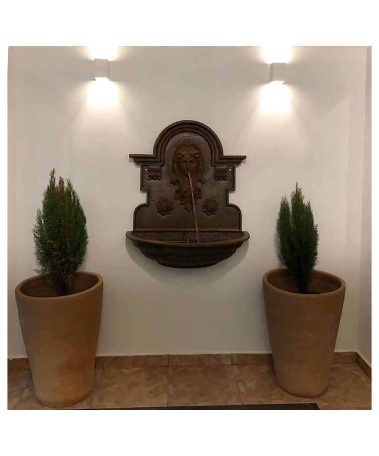 imagem do produto Fonte de Parede Princesa em Ferro Fundido 95cm - FF015 Destaque no Paisagismo