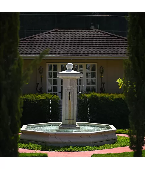 imagem de Fonte Moderna para Lago G 243cm em Mármore - FMP168  Elegância Monumental para Paisagismo