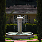 imagem do produto Fonte Moderna para Lago G 243cm em Mármore - FMP168  Elegância Monumental para Paisagismo