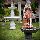 imagem do produto Fonte Ninfa Color em Mármore 190cm - FMP191 Elegância e Cores Sofisticadas para Jardins