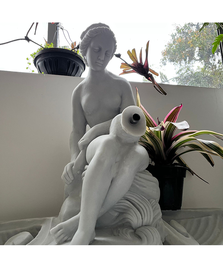 imagem do produto Fonte V�nus Sentada 115cm - FML042