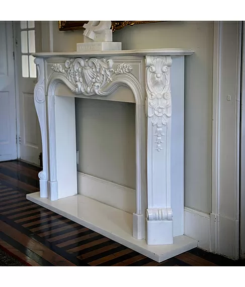 imagem de Lareira Bolonha em M�rmore Branco 130cm - VRMP346