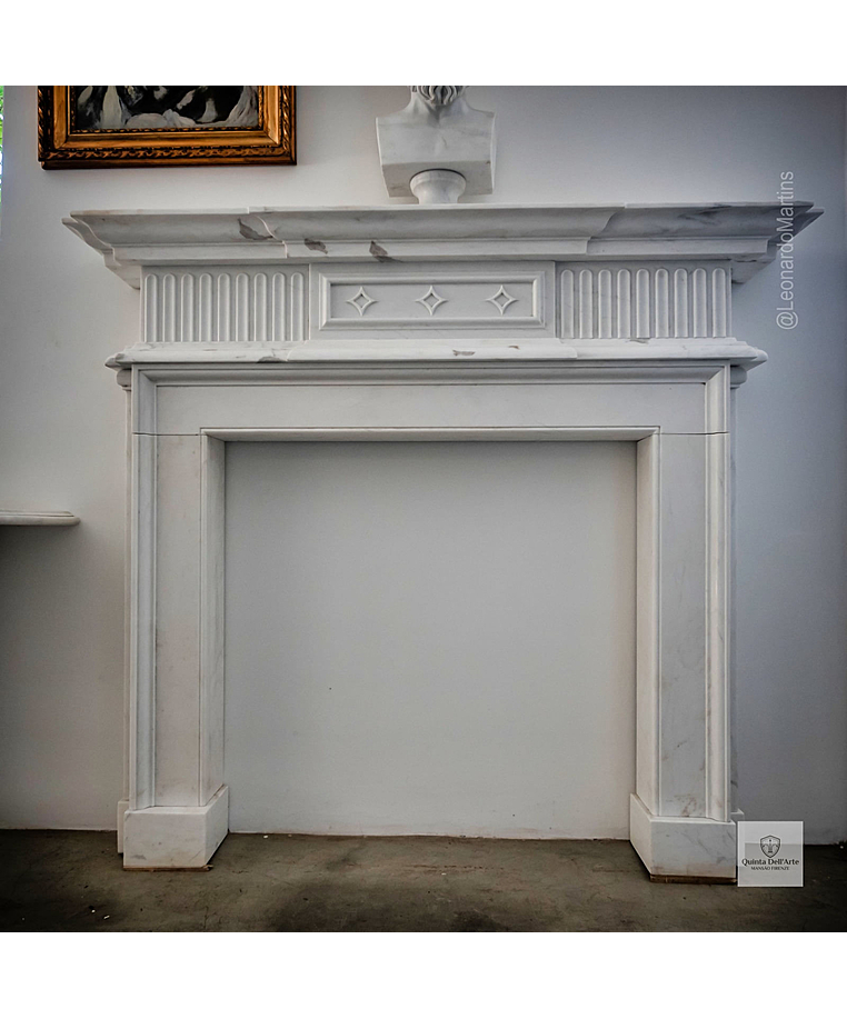 imagem do produto Lareira Celani em Mármore Branco 152cm VRMP357 Salas Sofisticadas e Alto Padrão 