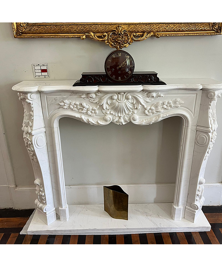 imagem do produto Lareira em Mármore Branco 150cm VRMP298 Sofisticada para Ambientes de Alto Padrão
