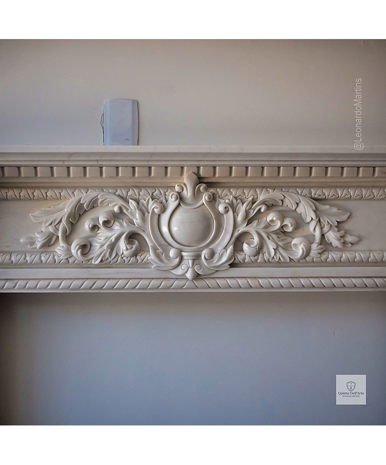 imagem do produto Lareira Ravena em M�rmore Branco 113cm - VRMP353