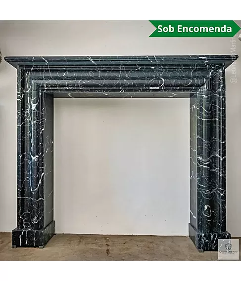 imagem de Lareira Vicenza em M�rmore Preto 125cm - VRMP355