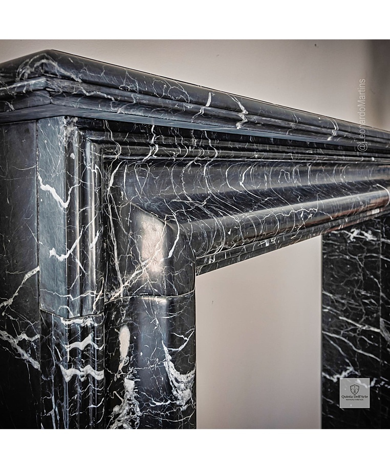 imagem do produto Lareira Vicenza em M�rmore Preto 125cm - VRMP355
