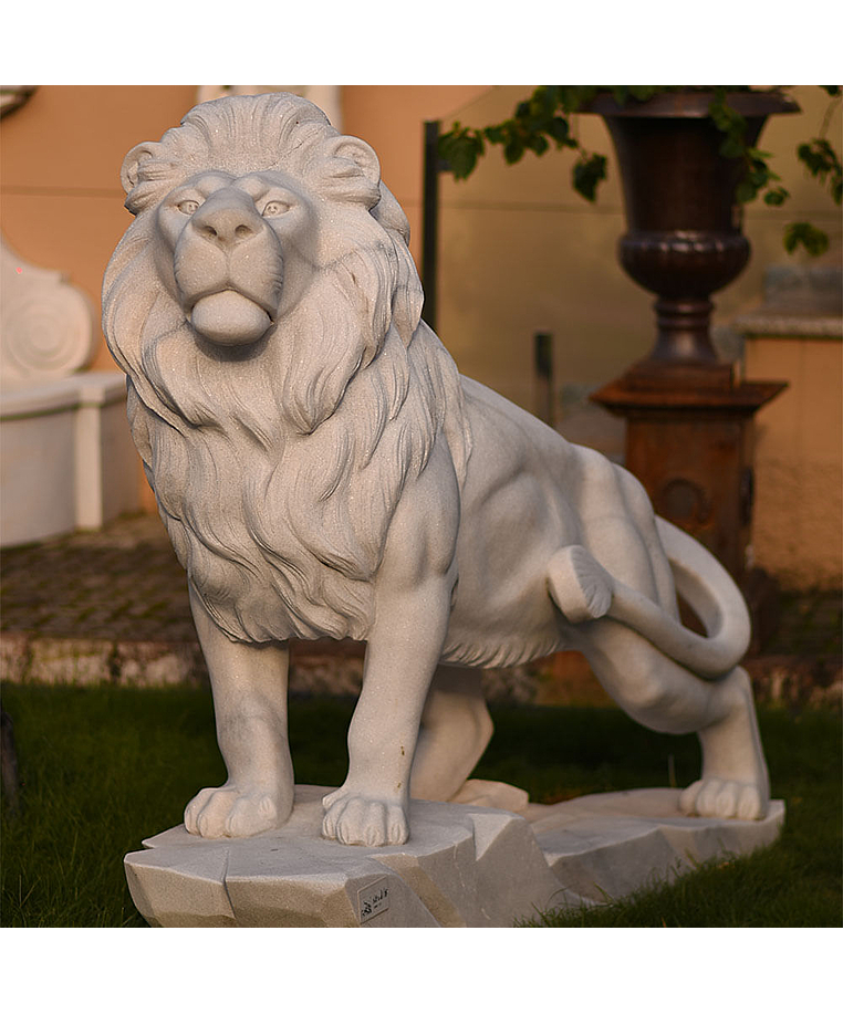 imagem do produto Le�o da Montanha Branco 140cm - EMP270E