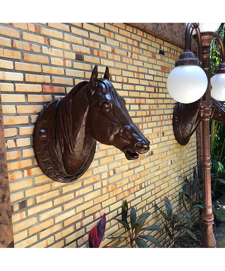 imagem do produto Par Cabeças de Cavalo Jockey em Ferro Fundido 73cm VRF271