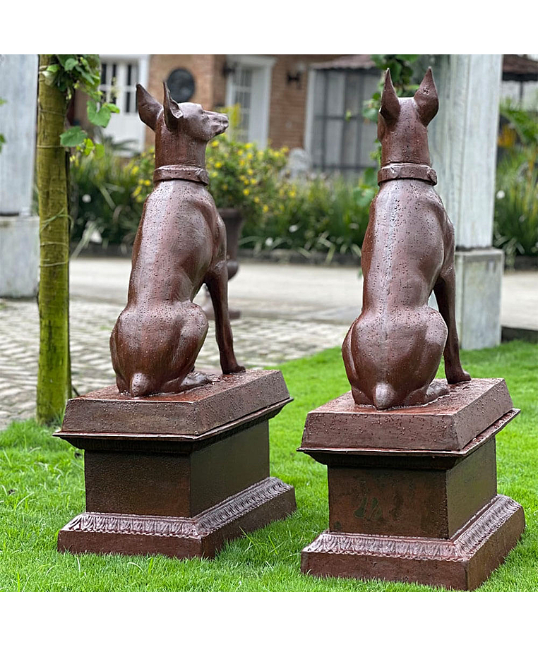 imagem do produto Par de Escultura Cachorro Dobermann 134cm VRF225B Imponência e Elegância