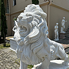 imagem do produto Par de Le�es Grande em M�rmore Branco 200cm - EMP606
