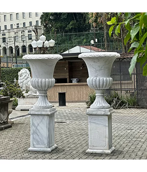 imagem de Par de Vasos em M�rmore Branco 200cm - VMP138