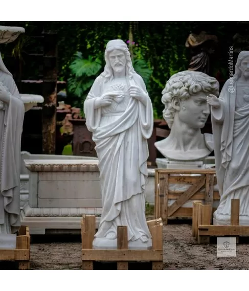 imagem de Sagrado Cora��o de Jesus Bra�os Abertos 160cm - IMP353
