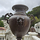 imagem do produto Vaso Decorativo Anfora Cara de India em Ferro Fundido 85cm  - VF037A Design Clássico