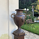 imagem do produto Vaso Decorativo Anfora Cara de India em Ferro Fundido 85cm  - VF037A Design Clássico