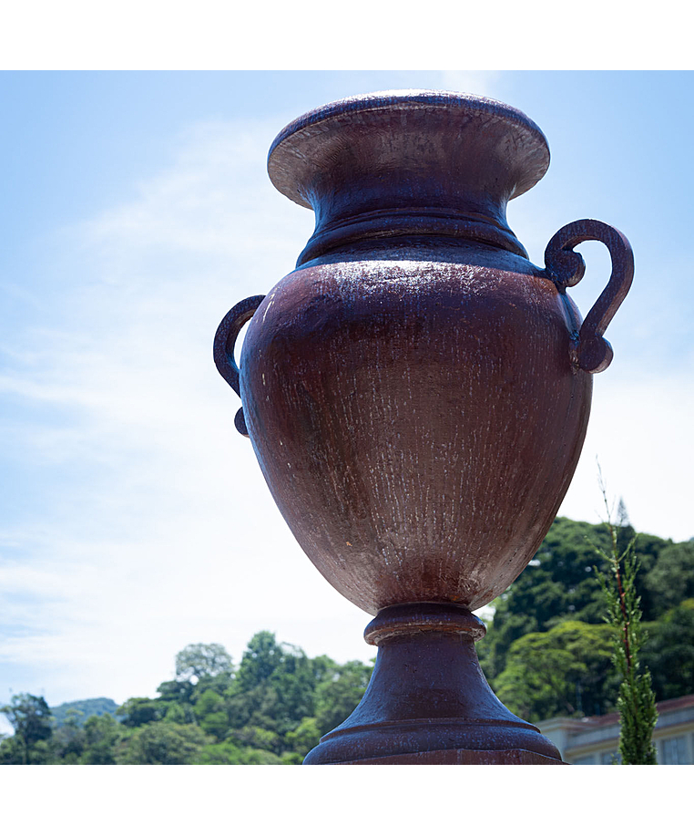 imagem do produto Vaso Decorativo �nfora Lisa 85cm - VF037