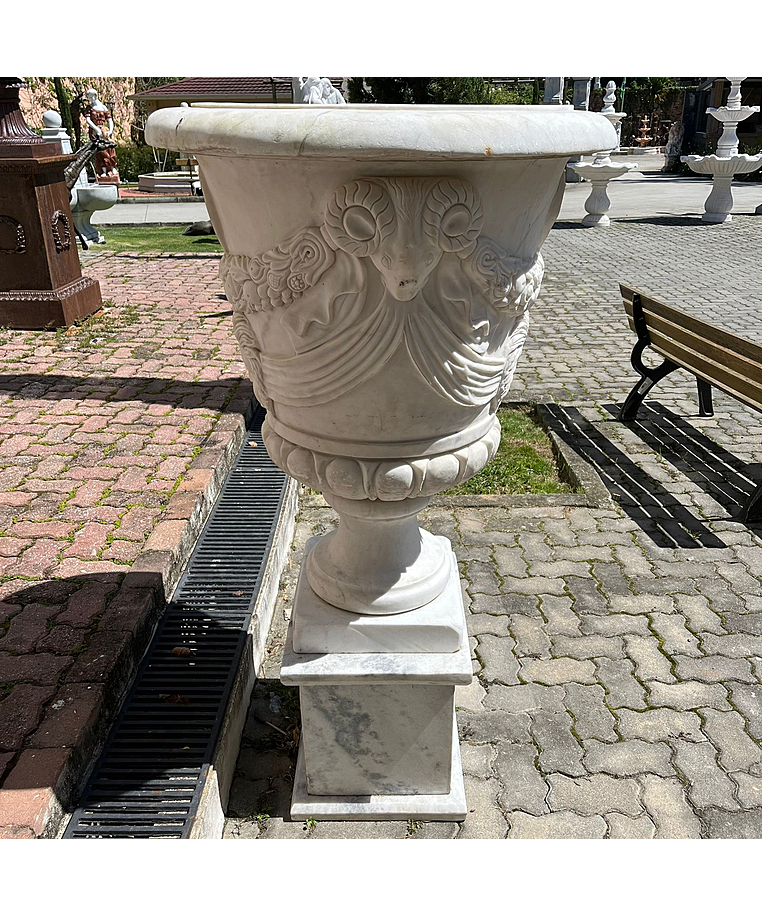 imagem do produto Vaso Louis com Base em Mármore Branco 150cm - VMP137 Presença Nobre