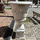 imagem do produto Vaso Louis com Base em Mármore Branco 150cm - VMP137 Presença Nobre