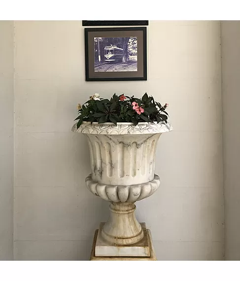 imagem de Vaso Ta�a M�rmore Branco 70cm - VMP114